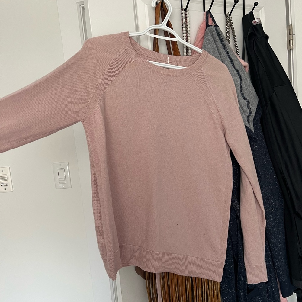 Lululemon rose, soft knit sweater